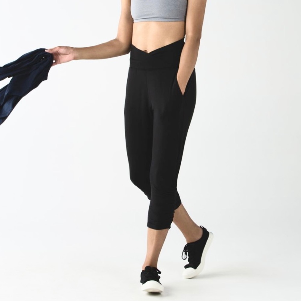 Lululemon Sunset Salutation Crop Legging